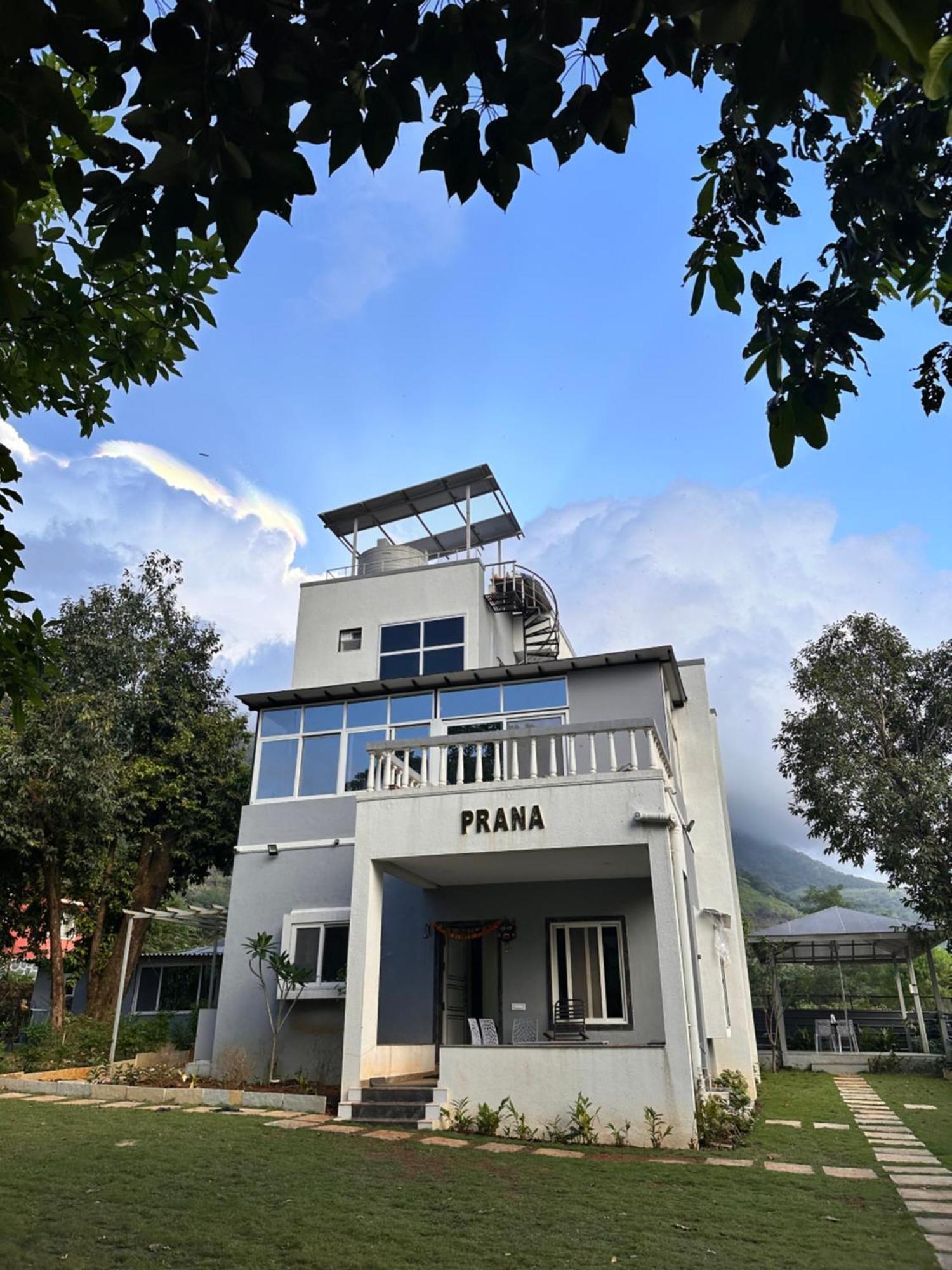 Villa Prana Healing House Pune Exterior foto